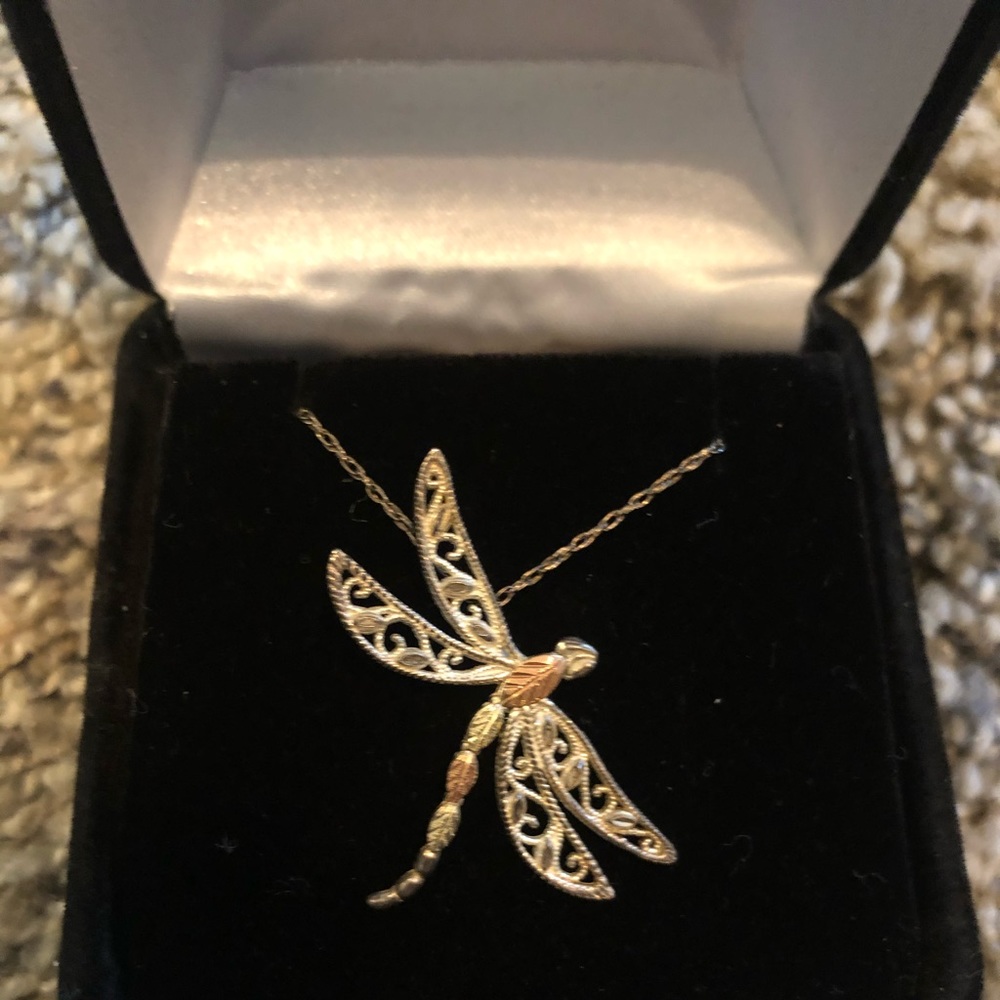 BlackHills Gold gold/silver dragonfly pendant. $35